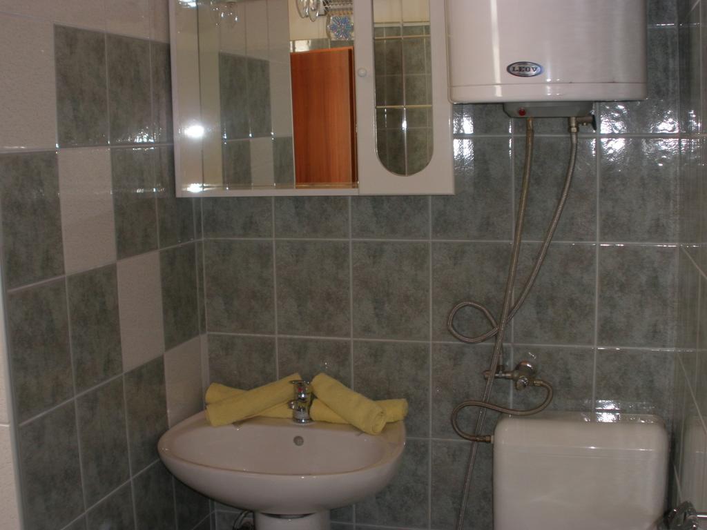 Corry 1 Apartment Ravni Room photo